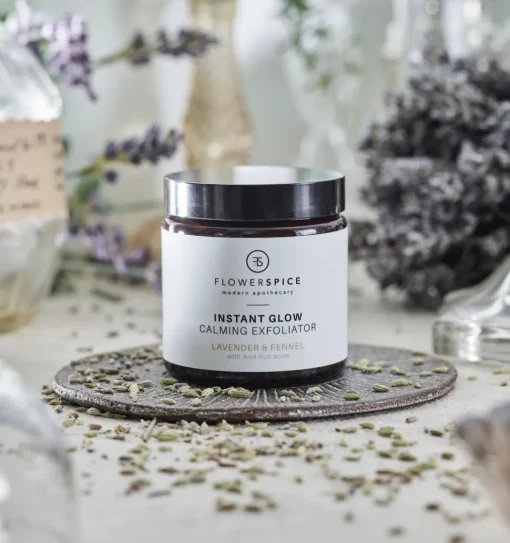 Instant Glow Calming Exfoliator - Flower and Spice - Peeling