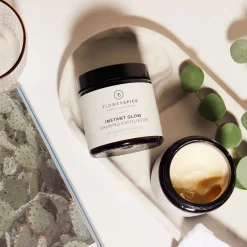 Instant Glow Calming Exfoliator - Flower and Spice - Peeling