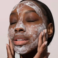 Jojoba Pearls - Hautbarriere schützendes Peeling mit Weißem Tee & Rooibostee