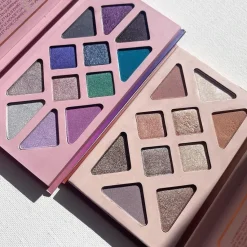 Moonlight Crystal Palette - Lidschattenpalette mit mauve und blau-grünen Tönen