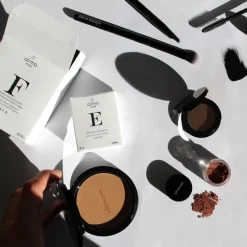 Pressed Foundation - gepresste Puderfoundation mit Hagebutten-Antioxidanz-Komplex