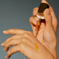 Radiant Rani - nährendes Anti Aging-Serum mit Safran